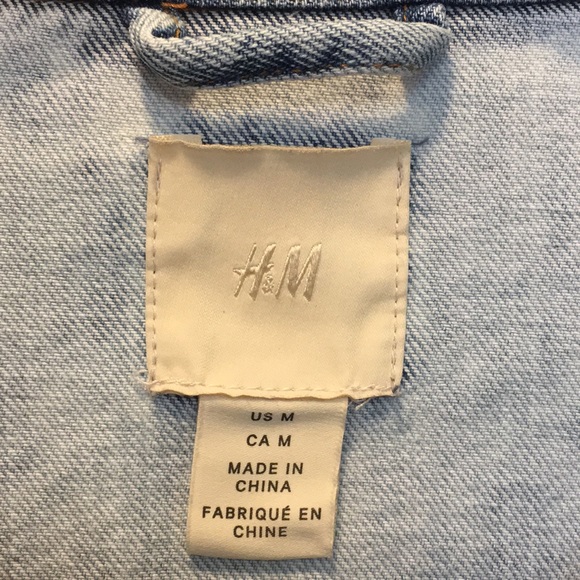 H&M TREND Oversized Snowflake Wash Denim Jacket - Picture 3 of 16